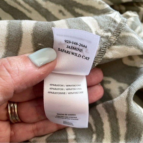 Rails Jasmine Safari Wild Cat Tiger Print Long Sleeve Dress Tan Cream Sz Medium - Picture 9 of 11